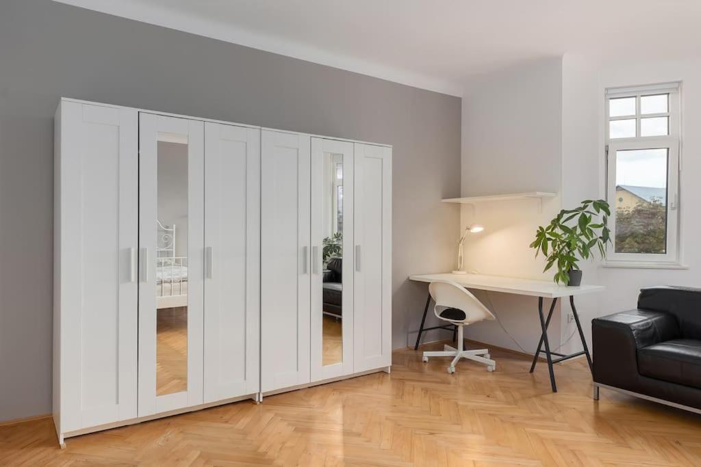 Apartment Family Next To Tivoli Park *