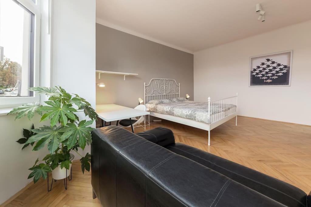 Apartment Family Next To Tivoli Park *